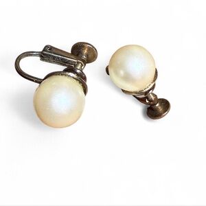 Vintage Faux Pearl Stud Screw Back Clip On Earrings.
